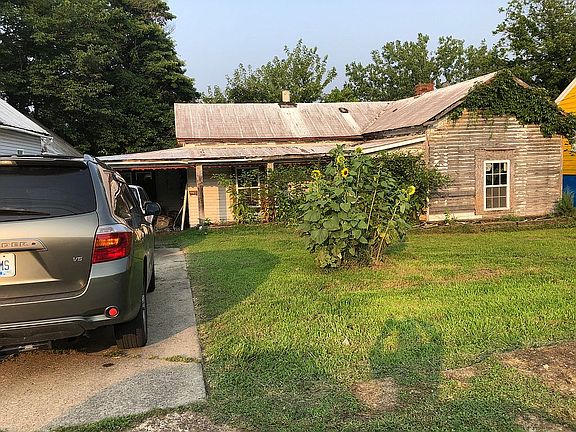 2nd image of 206 Church St