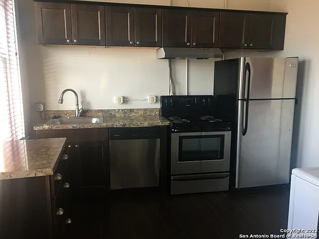 601 N Alamo St #206 — Photo 6