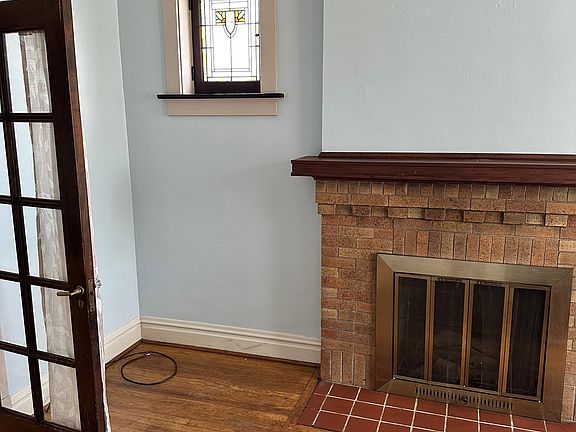 4th image of 3121 Michigan Ave #3121
