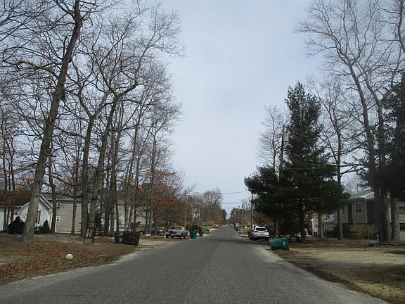 4th image of 420 Upas Ave #A