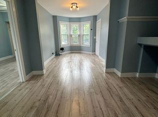 894 Howard Ave #894, Windsor, ON N9A1S2