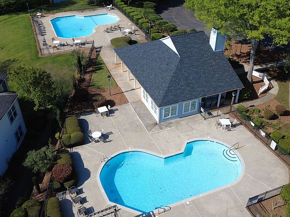 2nd image of 8117 Tremaine Ct