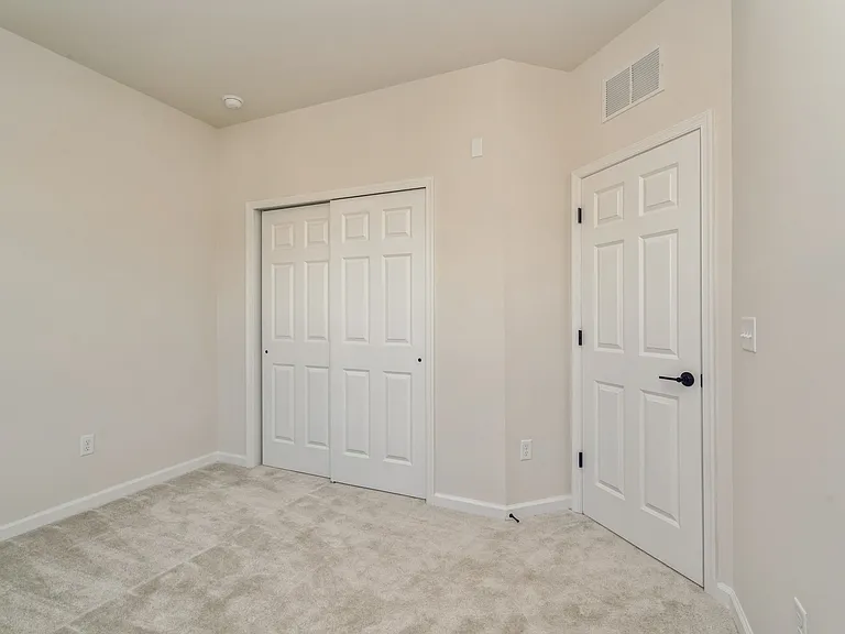 103 Vaughn Dr — Photo 21