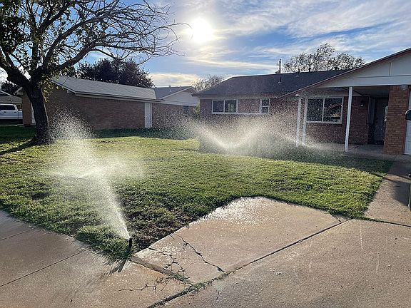 4th image of 4718 Erie Dr