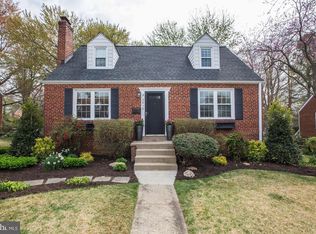 2915 Lawrence Dr, Falls Church, VA 22042