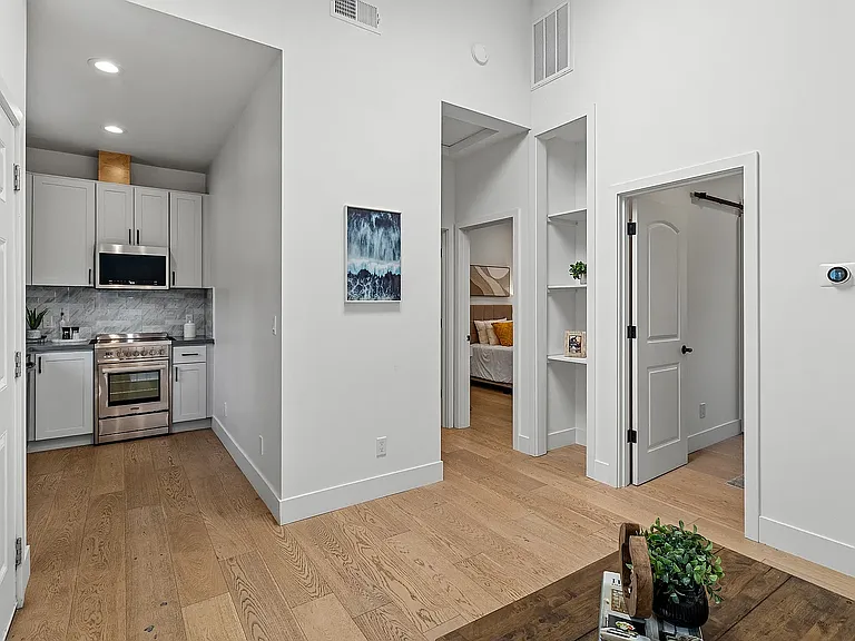348 San Pablo Ave #B — Photo 4