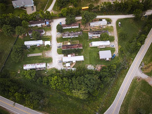 3rd image of 2465 Crosstrails Ct