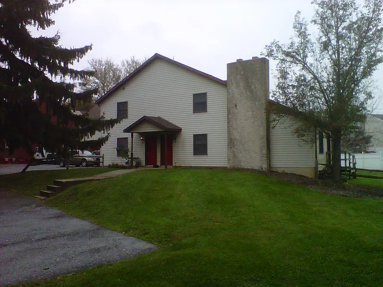 364 N Broad St #8 — Photo 2