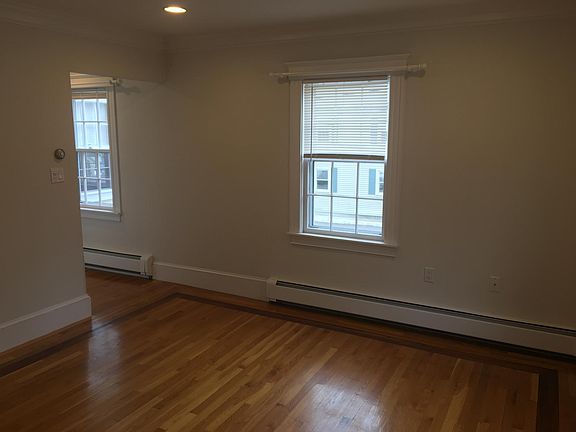 5th image of 580 Main St #2
