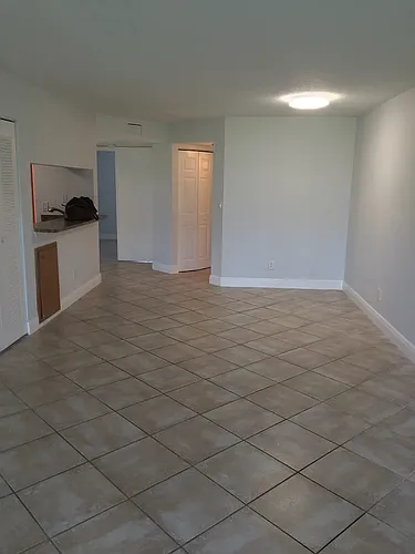 1025 Coral Club Dr Photo 1