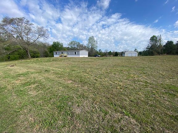 3rd image of 261 Johnson Rd