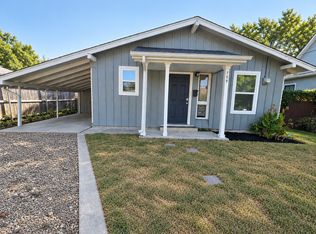 709 Barnes St, McKinney, TX 75069