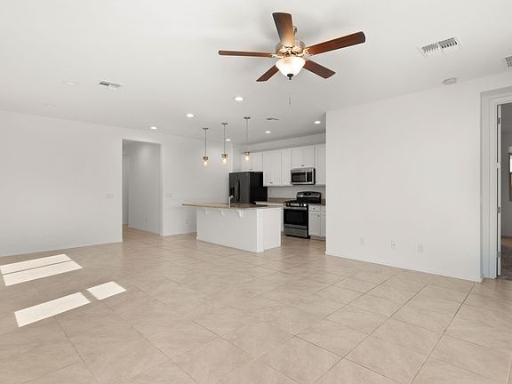 5th image of 7545 W SUPERIOR Avenue