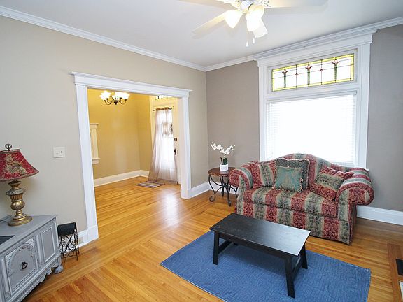 5th image of 827 O Fallon Ave