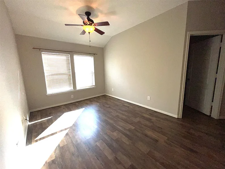 25011 Emporia Point Ct — Photo 28