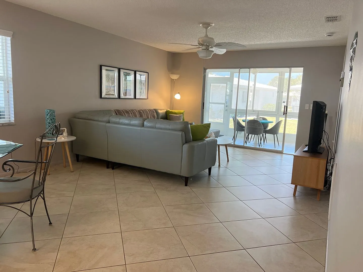 2BR/2BA Single Family Detached Villa — Photo 3