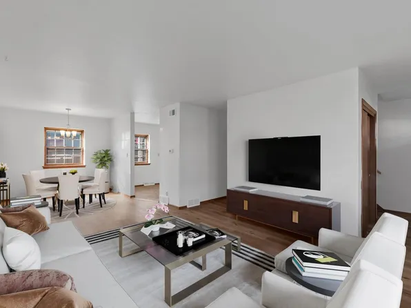 3129 South 122nd STREET #18, West Allis, WI 53227