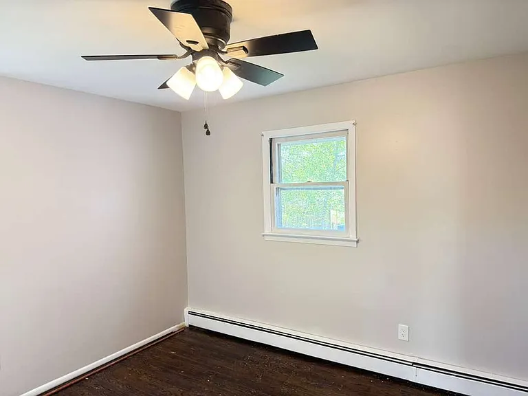 190 Cedar Grove Rd — Photo 9