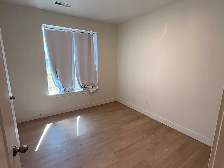 1994 N 3330 W — Photo 5