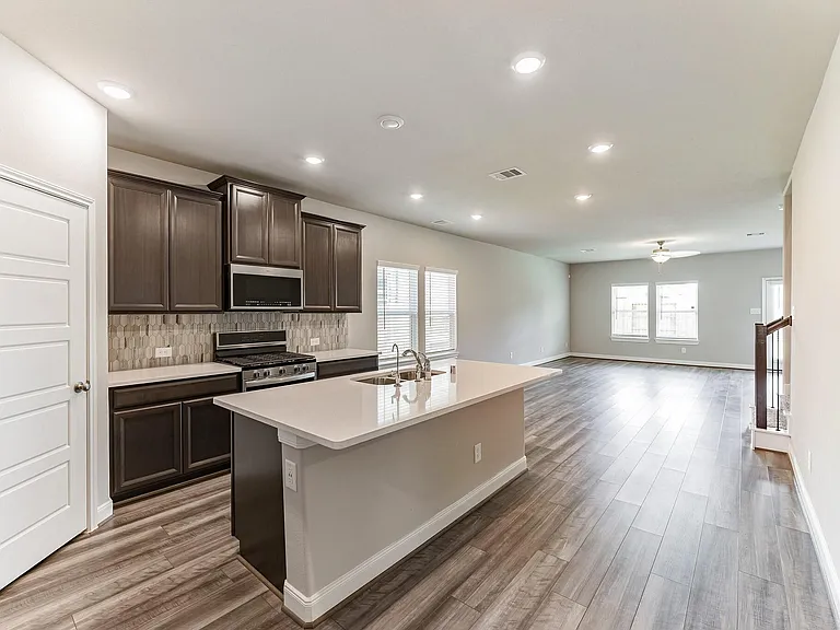 4322 Pale Fox Ln — Photo 12
