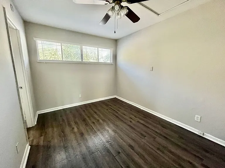 3304 Red River St — Photo 67