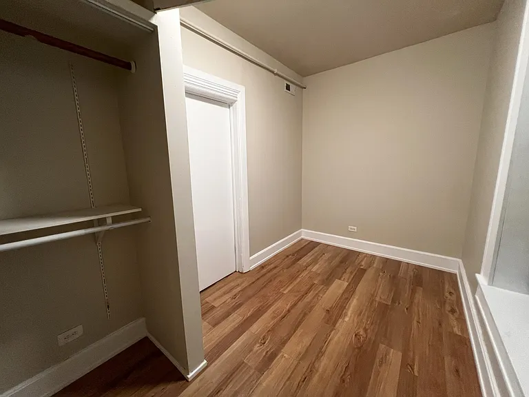 1811 W Cortland St #G-1 — Photo 15