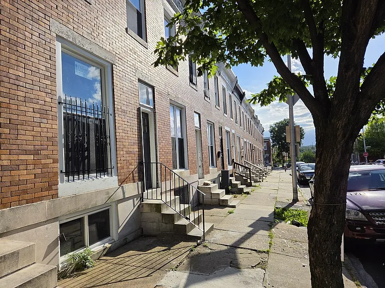 2223 W Fayette St — Photo 17
