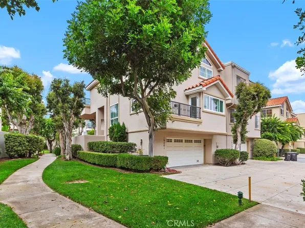 19401 Merion Cir, Huntington Beach, CA 92648