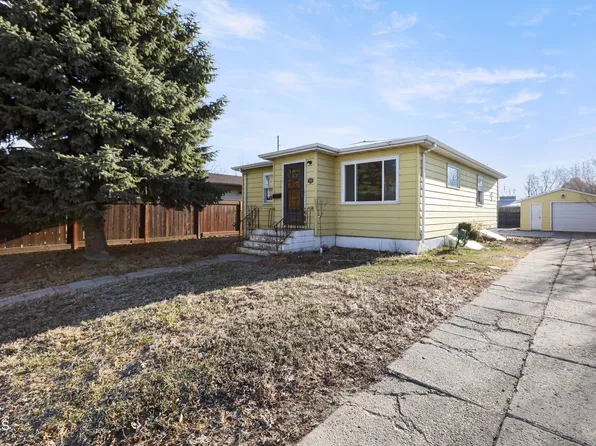 1716 1st Ave W, Williston, ND 58801