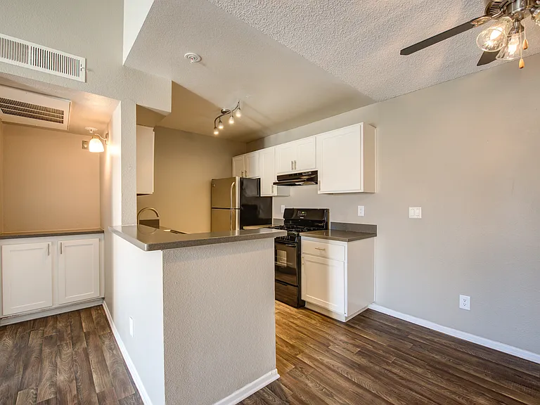 Canyon Ridge — Photo 4