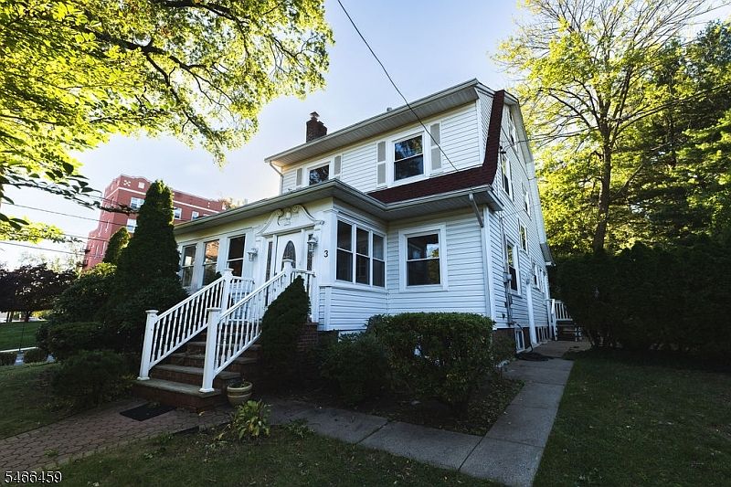 1st image of 3 Hillside Ave