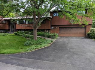 23 Spruce Ln, Ithaca, NY 14850