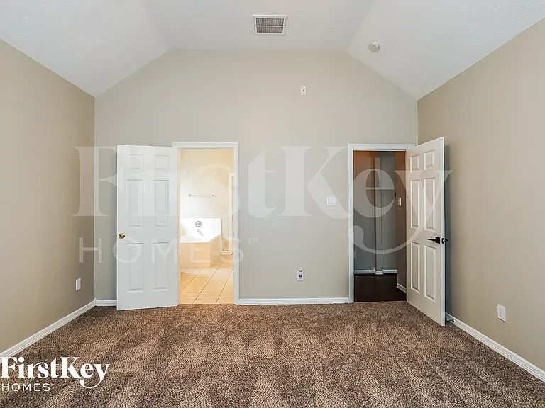 28607 Hidden Lake W — Photo 13