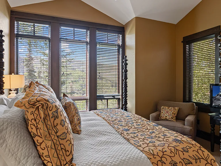 8895 Empire Club Dr — Photo 12
