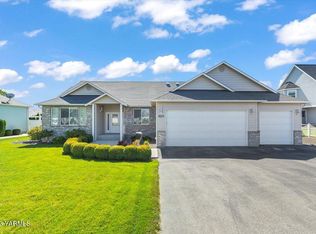 7902 Easy St, Yakima, WA 98903