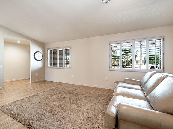 4th image of 12441 W SPRING RIDGE Drive