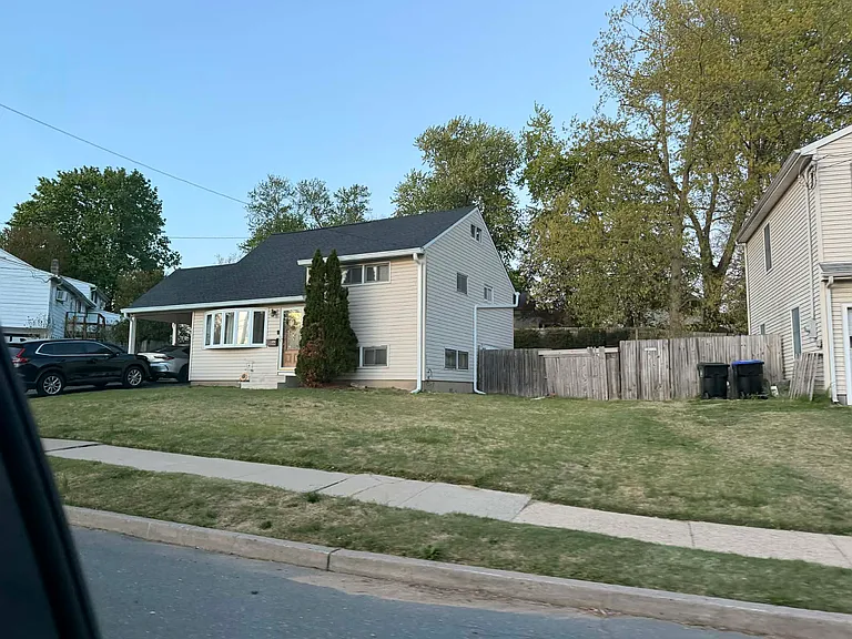 31 Meadow Rd — Photo 30