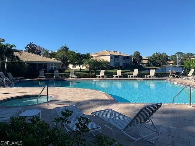 306 Emerald Bay Cir #J5 — Photo 23