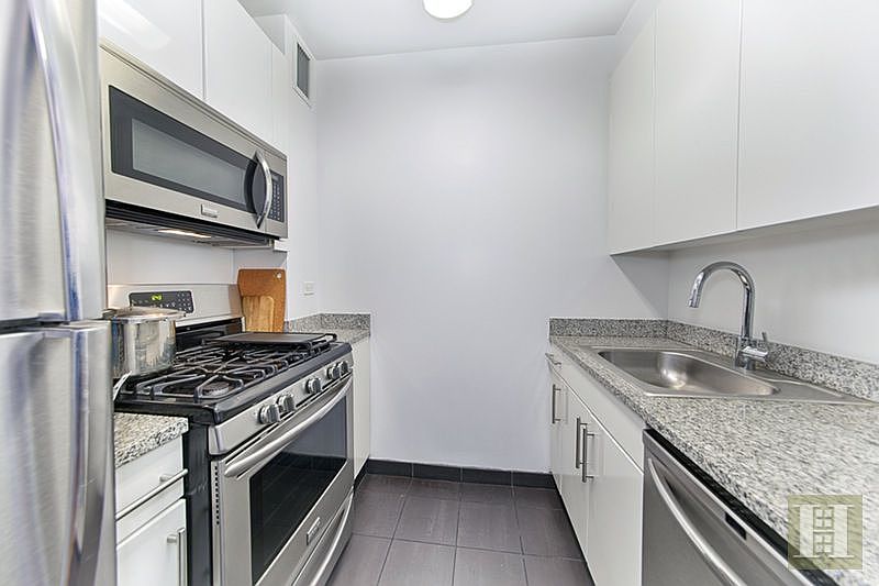 2nd image of 505 W 37th St APT 11G