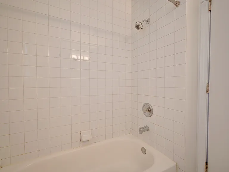 1444 N Campbell Ave #1A — Photo 19