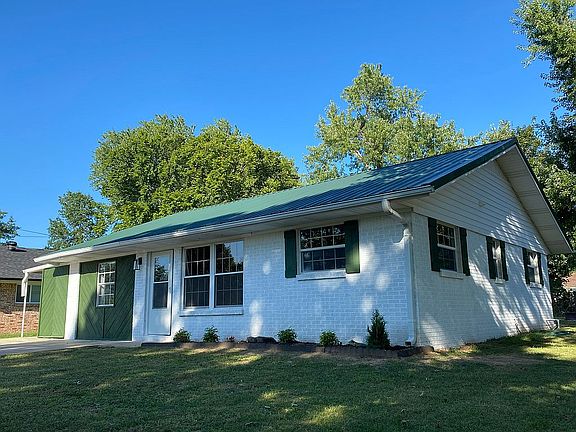 2nd image of 526 Venters Dr