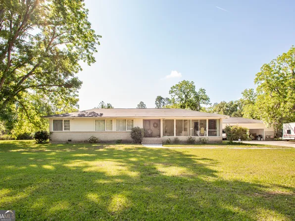 1705 Smith Rd, Waycross, GA 31503