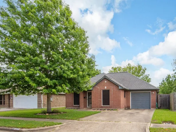 817 Cedar St, Deer Park, TX 77536