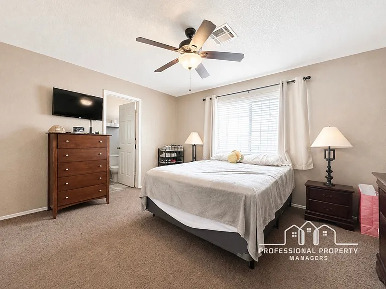7176 E 26th Pl — Photo 12