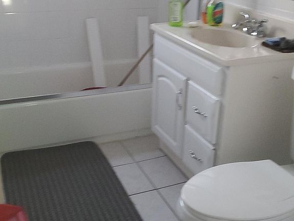 4th image of 9518 118th St Fl 2