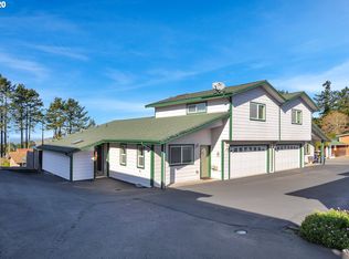 1213 Ransom Ave, Brookings, OR 97415