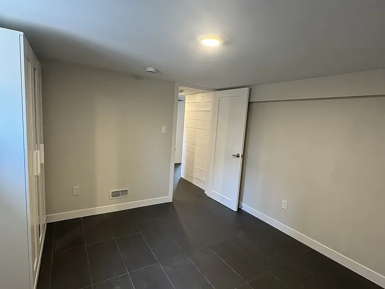 40 Bond St — Photo 12