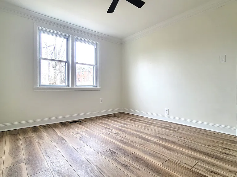 1108 Meridene Dr #2 — Photo 9