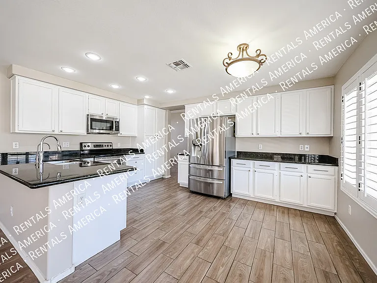 4616 E Summerhaven Dr — Photo 16