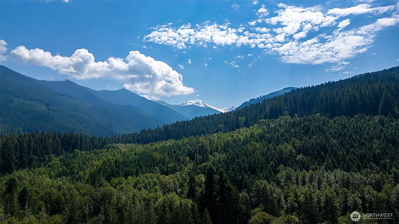 4th image of 19059 Glacier Rim Drive